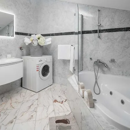 빌라 Charming Villa Rea *